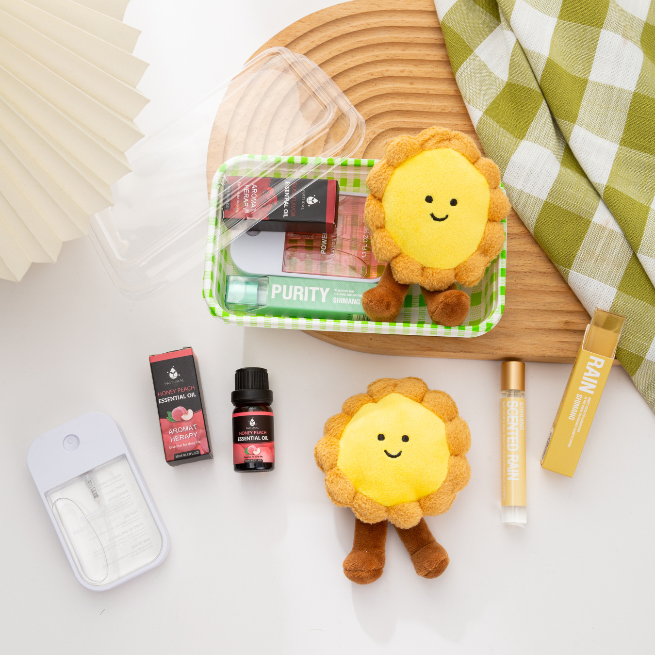 🎄 Christmas Plushie Bento Set – Limited Holiday Edition 🎁 Hand Sanitizer| Essential Oil | Aroma Roller