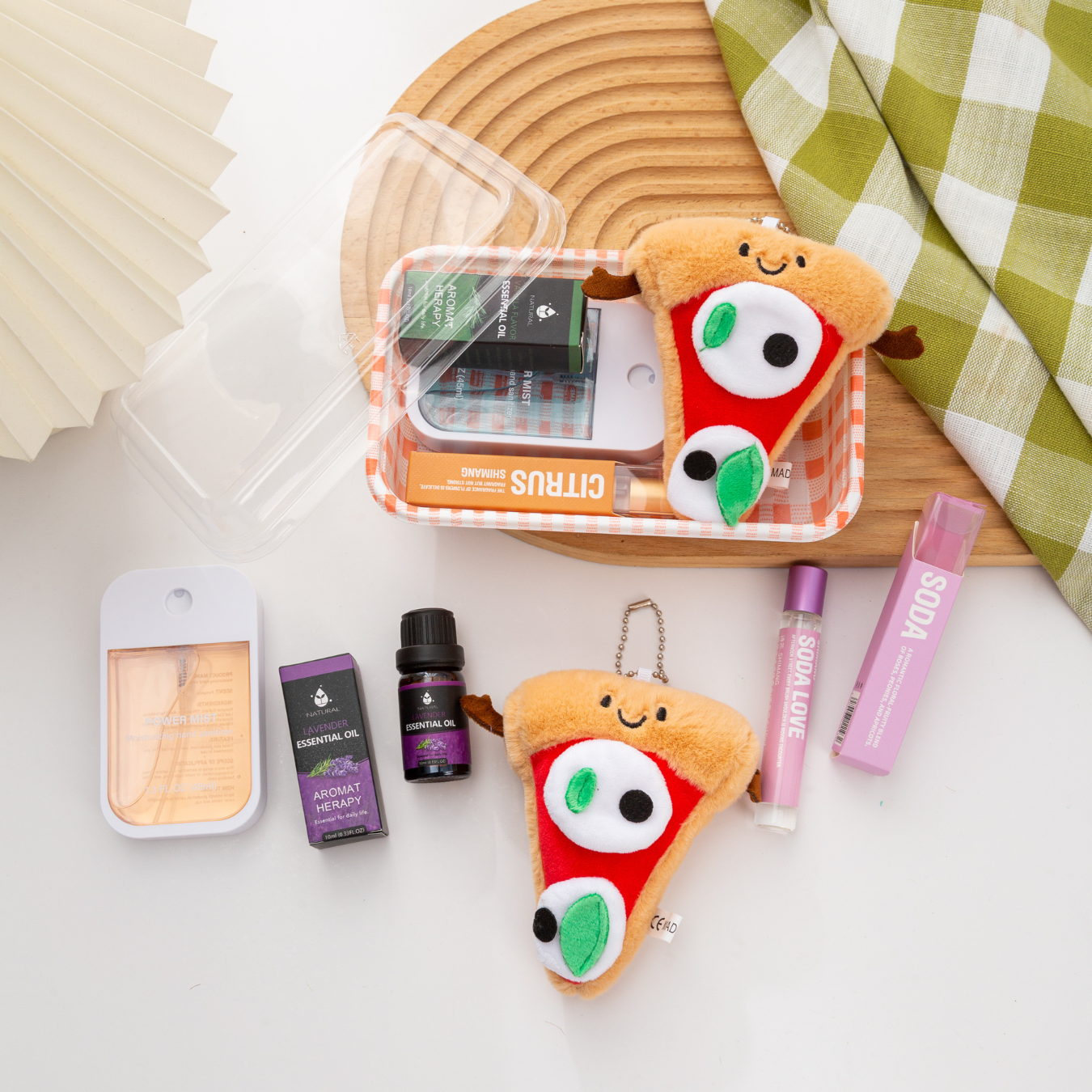 🎄 Christmas Plushie Bento Set – Limited Holiday Edition 🎁 Hand Sanitizer| Essential Oil | Aroma Roller