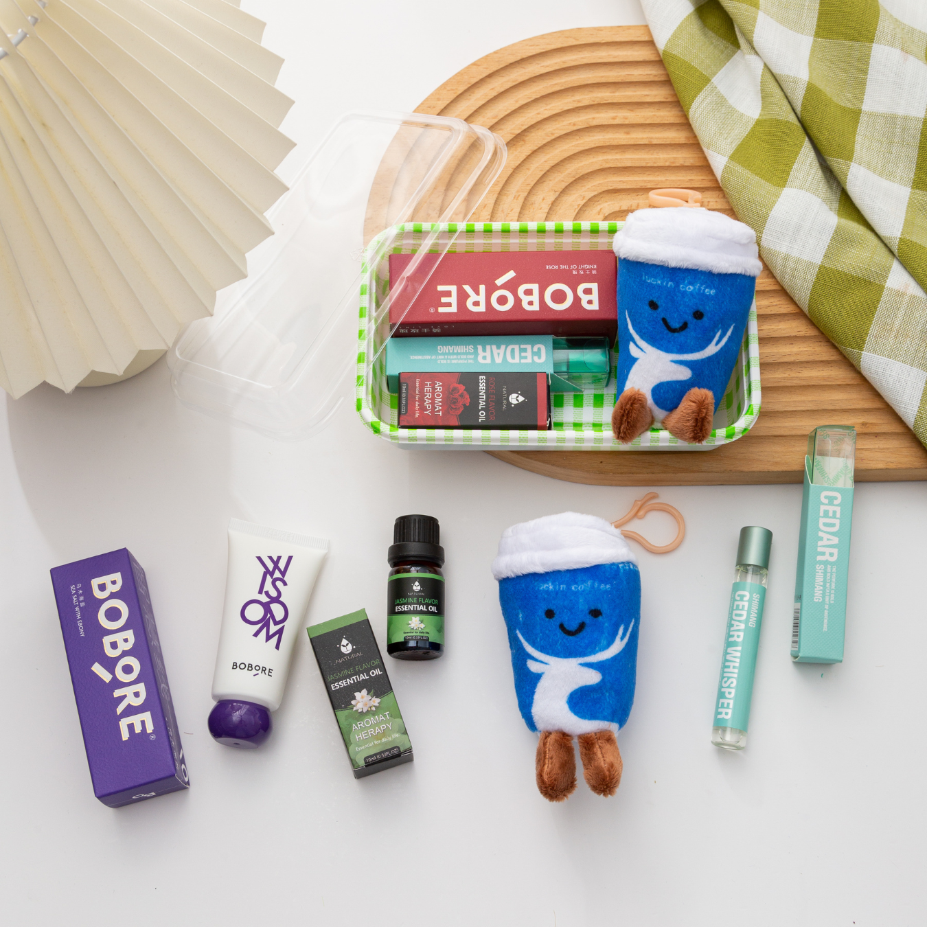 🎄 Christmas Plushie Bento Set – Limited Holiday Edition 🎁 Lotion | Essential Oil | Aroma Roller